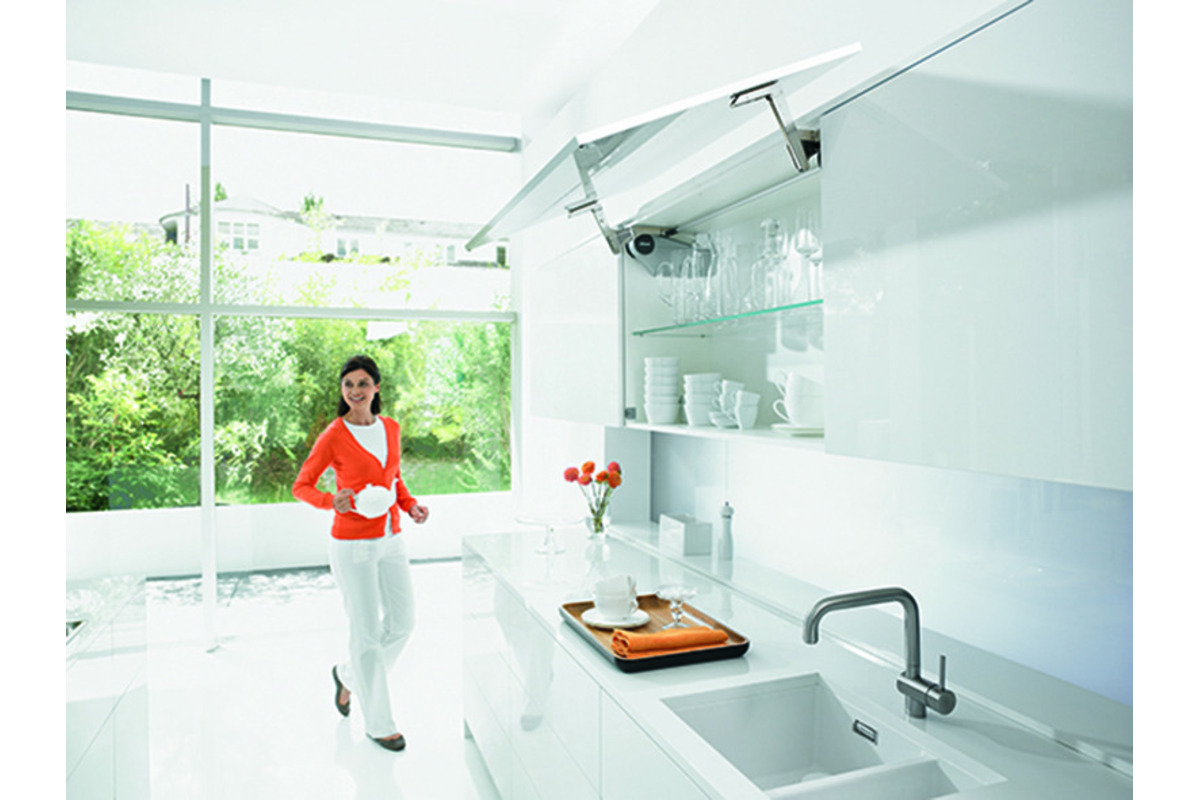 Hochschwenkklappe BLUM AVENTOS HS / SERVO-DRIVE