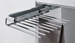 Ausziehbarer Hosenhalter HETTICH mit Silent System